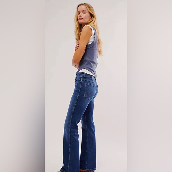 Free People Wrangler Westward 626 High-Rise Bootcut Jeans. NWT. Dust Dark Blue - Picture 2 of 11